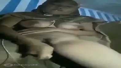 Bokep Indo Cewek Jilbab Masturbasi Pakai Terong Besar Viral