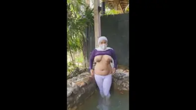 Bokep Indo STW Basah Ngentot di Pemandian Umum